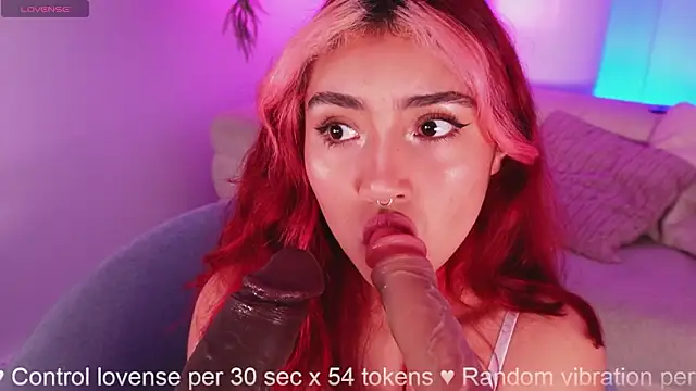 Dakota velvet  online show from February 26, 2026, 11:53 am