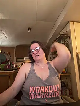 Snapshot of sexymilf438322 chatting on February 25, 2026, 2:59 pm sexymilf438322 online show from February 25, 2026, 2:59 pm