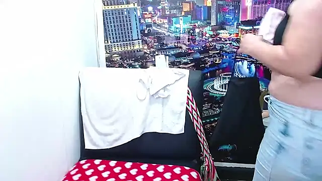 Snapshot of tila_nastyy chatting on April 25, 2026, 1:25 pm tila nastyy online show from April 25, 2026, 1:25 pm