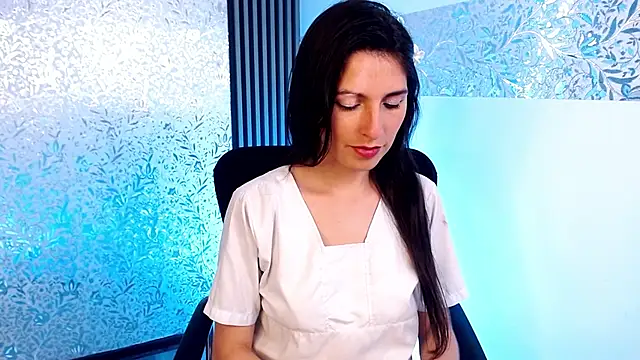 MiaVelasquez01 online show from April 13, 2026, 7:19 pm