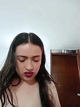 By Lia online show from February 6, 2026, 7:50 pm