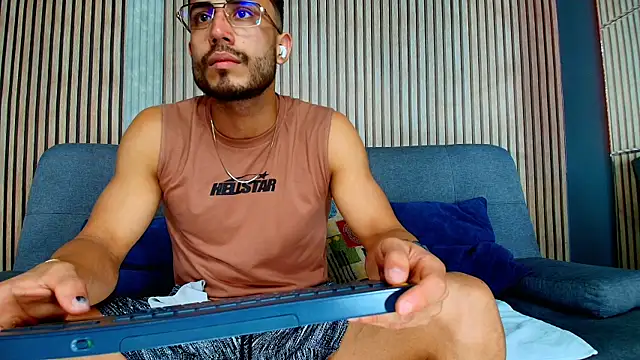 Vans Ross online show from February 5, 2026, 7:18 pm