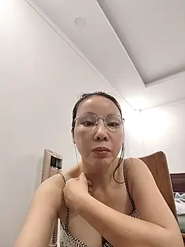 Snapshot of Famrita chatting on May 30, 2026, 3:14 am Famrita online show from May 30, 2026, 3:14 am