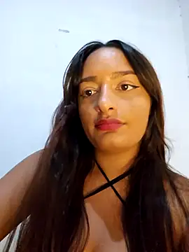 Luxlariel1 online show from January 15, 2026, 2:49 am