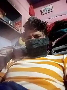 Snapshot of Hairymax_boy chatting on January 17, 2026, 3:17 pm Hairymax boy online show from January 17, 2026, 3:17 pm