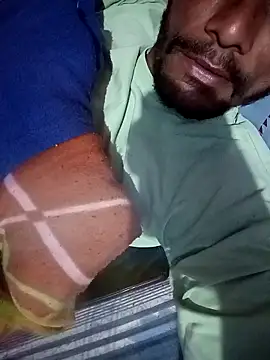 Snapshot of Hairymax_boy chatting on February 11, 2026, 6:02 pm Hairymax boy online show from February 11, 2026, 6:02 pm