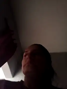 Snapshot of Luna_seductora12 chatting on February 15, 2026, 5:31 pm Luna seductora12 online show from February 15, 2026, 5:31 pm