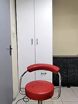 LUNAARXO1 online show from April 4, 2026, 10:13 am