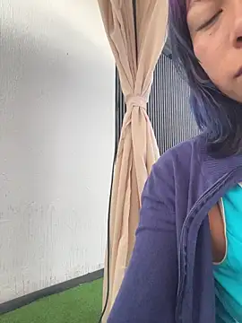 Namii cute online show from February 10, 2026, 11:47 am