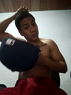 Snapshot of jheico_collins chatting on February 4, 2026, 2:45 pm jheico collins online show from February 4, 2026, 2:45 pm