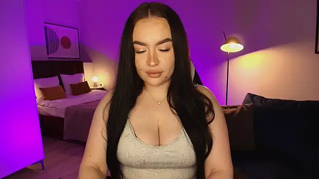 Snapshot of tinafox_ chatting on February 19, 2026, 8:10 am tinafox online show from February 19, 2026, 8:10 am