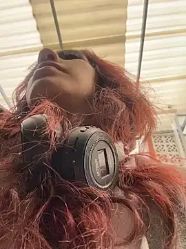 elodie rouge online show from May 18, 2026, 11:49 am