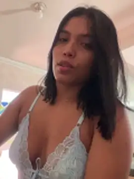 Snapshot of valentina_Noa chatting on May 13, 2026, 4:48 pm valentina Noa online show from May 13, 2026, 4:48 pm