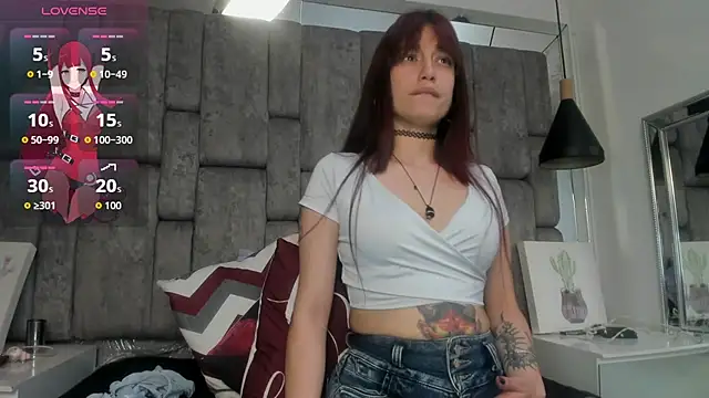 Snapshot of JenniQ69 chatting on July 10, 2026, 8:00 pm JenniQ69 online show from July 10, 2026, 8:00 pm