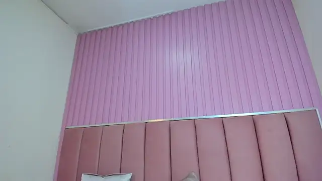 Snapshot of Zoehoney_hl chatting on February 26, 2026, 10:09 pm Zoehoney hl online show from February 26, 2026, 10:09 pm