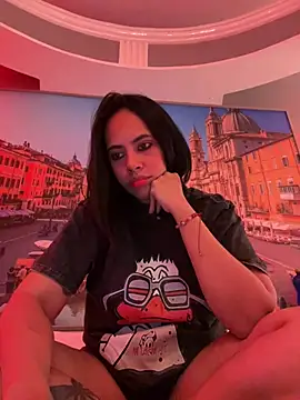 Snapshot of CarolinaRaven chatting on February 14, 2026, 1:46 am CarolinaRaven online show from February 14, 2026, 1:46 am