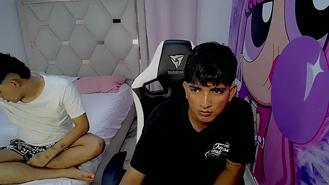 Snapshot of Maxwell_boys chatting on February 7, 2026, 3:43 am Maxwell boys online show from February 7, 2026, 3:43 am