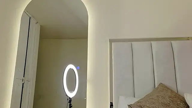 Valen Sm online show from February 11, 2026, 8:14 pm