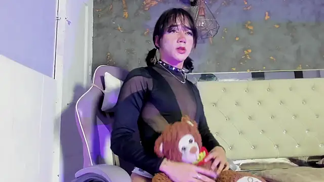 Swee tMoon online show from January 15, 2026, 7:50 pm