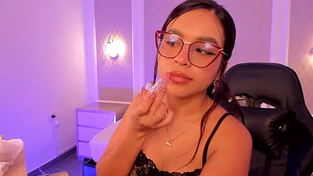 Snapshot of rubby_grundy chatting on February 11, 2026, 11:32 pm rubby grundy online show from February 11, 2026, 11:32 pm