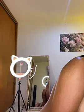 Your HoneyXXX online show from February 13, 2026, 6:09 am