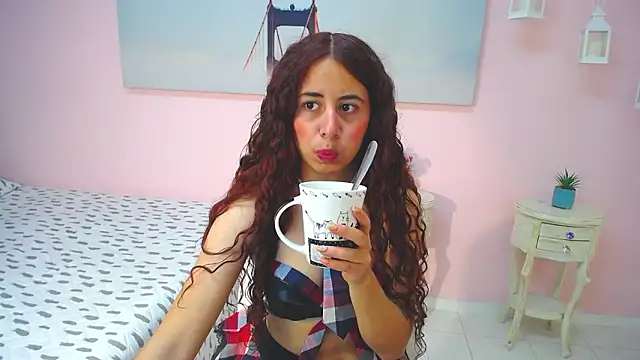 scarlett clyde online show from March 3, 2026, 12:33 pm