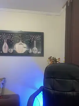 Snapshot of Miaswwe chatting on February 3, 2026, 10:59 pm Miaswwe online show from February 3, 2026, 10:59 pm