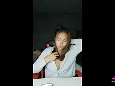 Pearlveil online show from March 9, 2026, 3:32 am