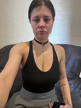 AlisRoxy online show from March 9, 2026, 9:35 am