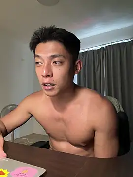 Yooo17 online show from March 26, 2026, 7:03 am