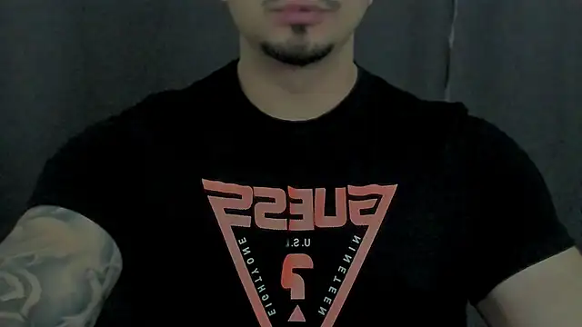 TONYWILSONN online show from April 17, 2026, 4:37 am