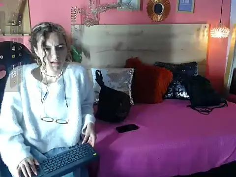 maria Turner1 online show from April 19, 2026, 8:57 am