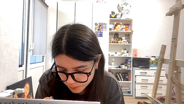 SaintMari online show from April 4, 2026, 2:14 pm