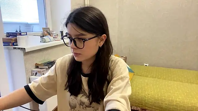 Snapshot of SaintMari chatting on June 26, 2026, 2:10 pm SaintMari online show from June 26, 2026, 2:10 pm