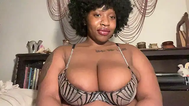 mayluvsu online show from March 23, 2026, 10:36 pm