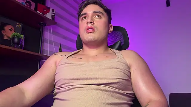 Robyn Rocki online show from February 3, 2026, 2:53 am