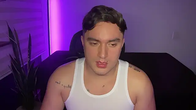 Robyn Rocki online show from February 12, 2026, 1:55 am