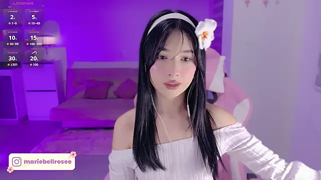 Snapshot of Blush_Marie chatting on May 20, 2026, 3:24 am Blush Marie online show from May 20, 2026, 3:24 am