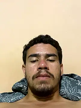 reipromiscuo01 online show from January 17, 2026, 1:43 am