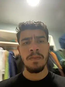 reipromiscuo01 online show from February 6, 2026, 3:26 pm