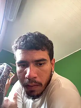 reipromiscuo01 online show from February 12, 2026, 5:08 pm