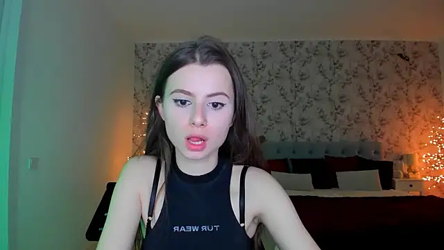 Snapshot of Hot_Molly5 chatting on March 13, 2026, 7:42 pm Hot Molly5 online show from March 13, 2026, 7:42 pm