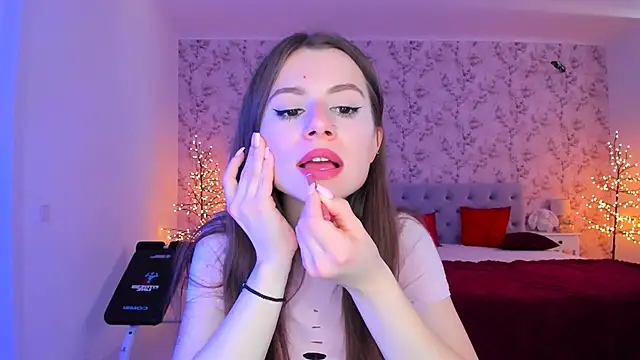 Snapshot of Hot_Molly5 chatting on April 14, 2026, 9:48 am Hot Molly5 online show from April 14, 2026, 9:48 am