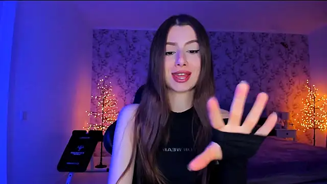 Hot Molly5 online show from May 22, 2026, 6:35 pm