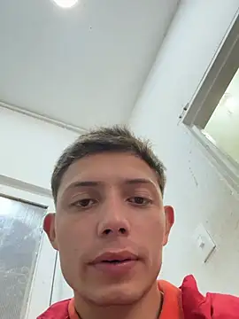 Snapshot of santiObrero chatting on May 30, 2026, 3:09 pm santiObrero online show from May 30, 2026, 3:09 pm