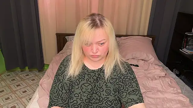 LisaWiliams online show from March 18, 2026, 10:29 am