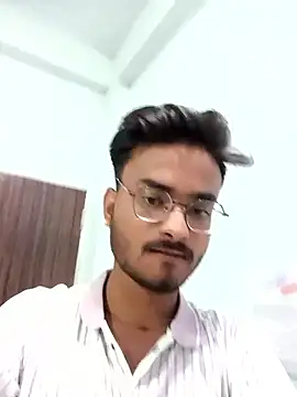 sdgjjkkmm online show from March 26, 2026, 3:06 pm