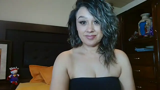 aitanalove  online show from July 23, 2026, 11:24 pm