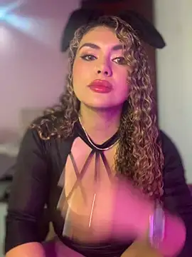 TianaRios Pink online show from February 13, 2026, 2:24 pm