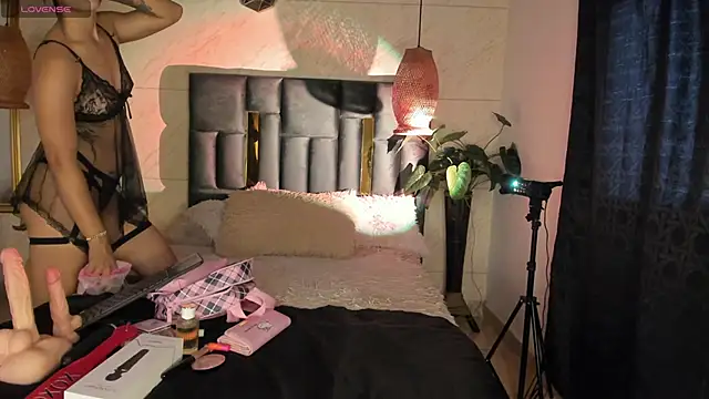 Snapshot of sophia_willliamss chatting on February 13, 2026, 11:50 am sophia willliamss online show from February 13, 2026, 11:50 am